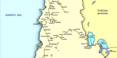 Mapa Albánie vlak